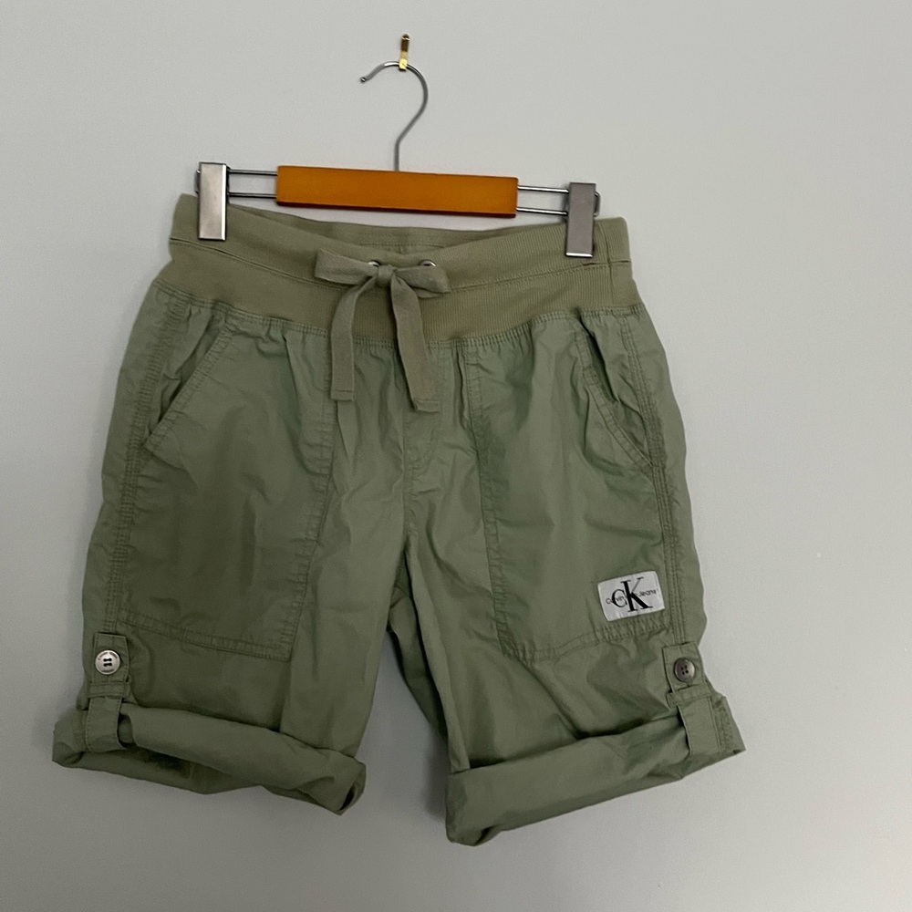 Calvin Klein Sage Green Roll-Tab Shorts | Women’s Size [XS]